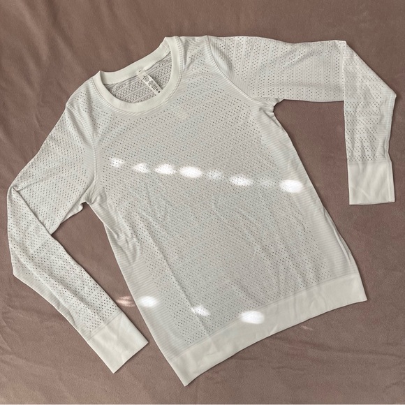 Lululemon Long Sleeve Top (white) - Size 4 - Picture 1 of 4